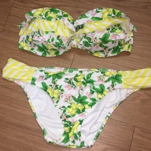 Victoria’s Secret 2 Piece bikini 👙
